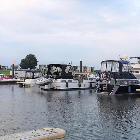 Marina Strandbad Inselperle Mit Zaun & Airco Nr 84 בית נופש